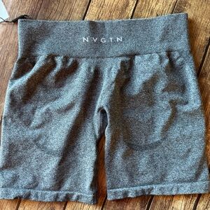 NVGTN Charcoal Seamless Biker Active Shorts - Heather Gray - Size Medium - NWT
